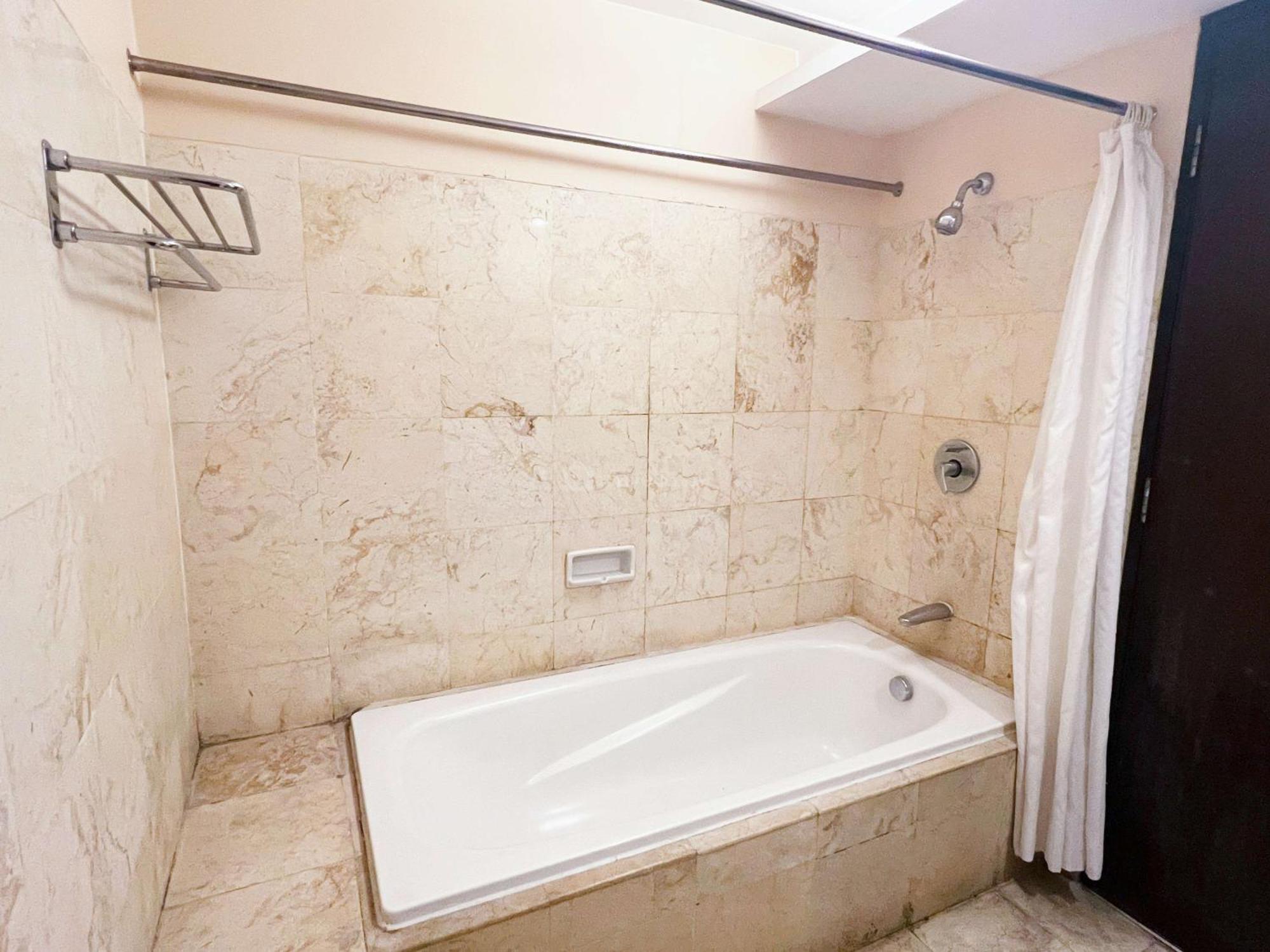 Apartemen Cozy Living And Spacious 2br Braga Walk By Travelio Bandung